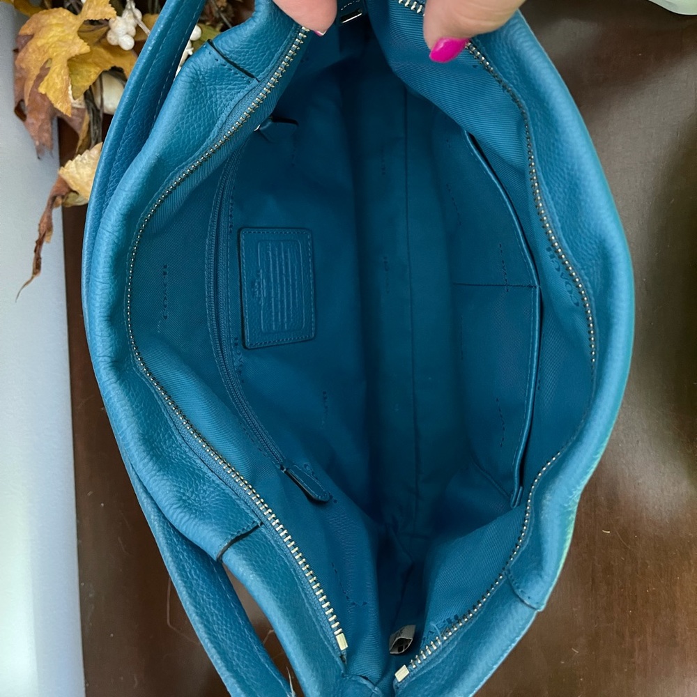Coach Handbag - Picture 5 of 7